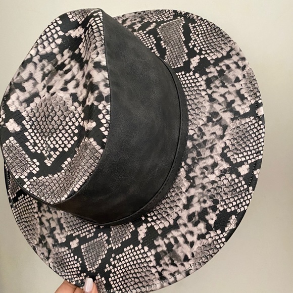 Maura Vinipiel Fedora Hat